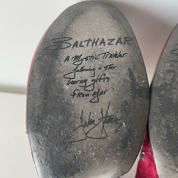 John Fluevog Red Booties Size 7 Burgundy Embossed Suede Velvet Heels Balthazar - Picture 12 of 14